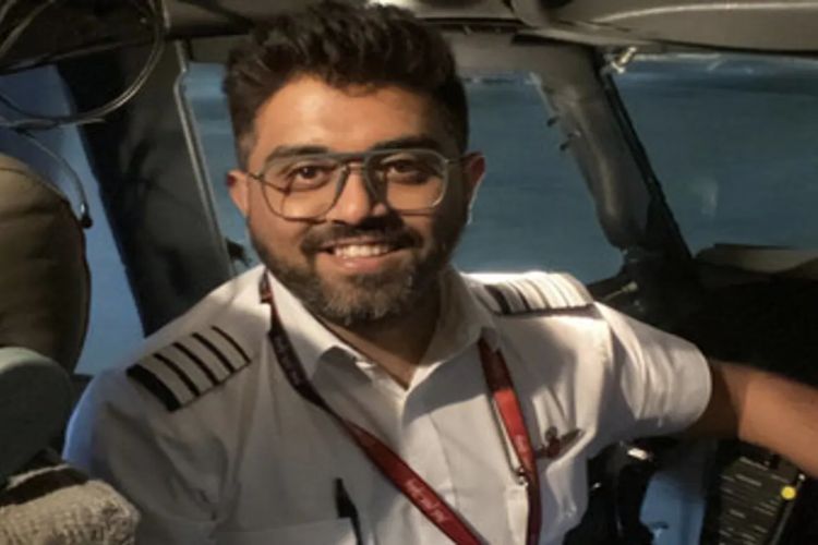 US Congressman Krishnamoorthi praised the bravery of Indian pilot Smit Machhar