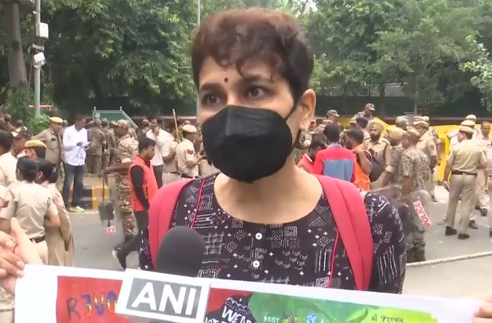 Delhi: Several protesters detained at Jantar Mantar; demonstrator says 'Constitution is being decimated'