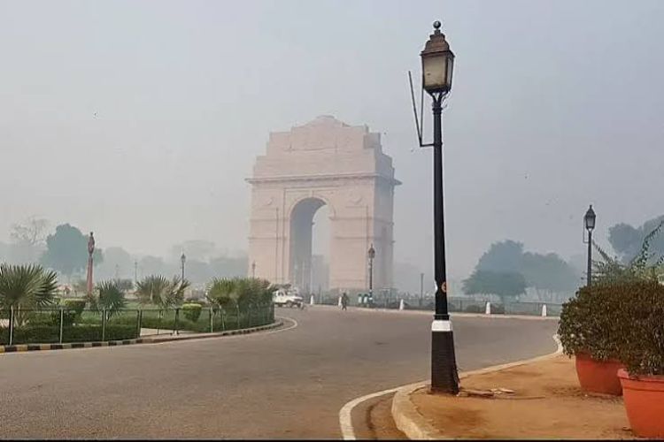 The minimum temperature in Delhi was 23.8 degrees Celsius.