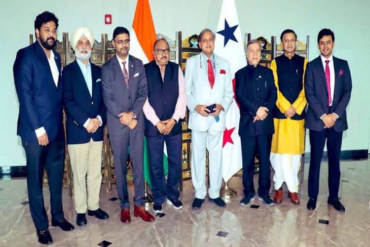 Washington Mayor's delegation visits India