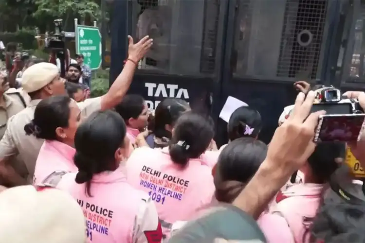 CJP gives Delhi Police 24-hour ultimatum to allot date for Jantar Mantar protest