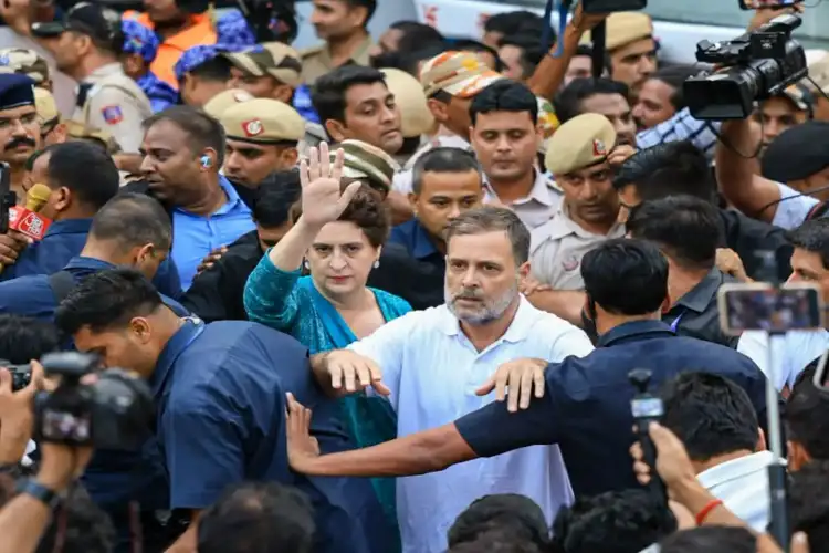 INDIA bloc leaders march to Supreme Court; to sign petition against SIR demand CEC resignation