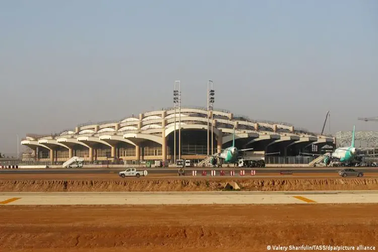 flights at Riyadh airport cancelled following Houthi attacks.