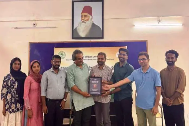 Lecture at AMU: Emphasis on the relevance of Gandhian ideas in nation-building.
