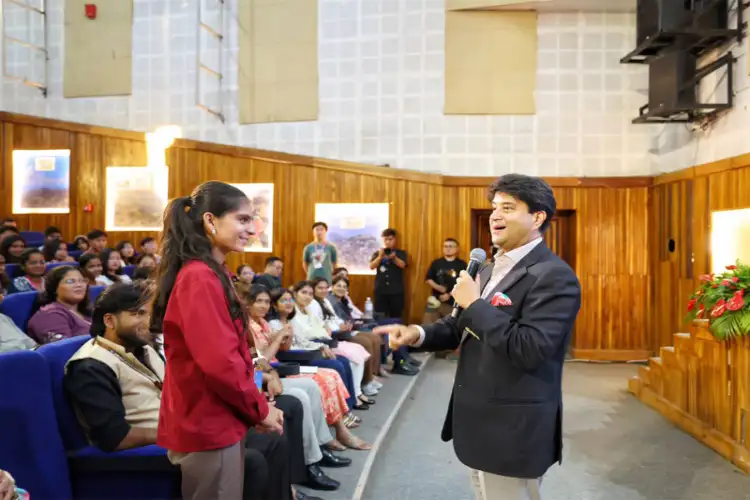 Union Minister Jyotiraditya Scindia interacts with Students at Mizoram University, discusses Viksit Bharat