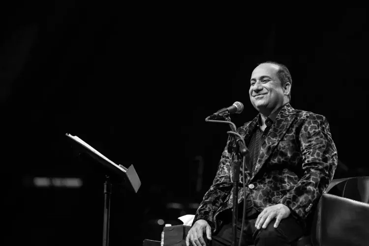 The journalist did not recognize Rahat Fateh Ali Khan on the street of New York, asked- What do you do?