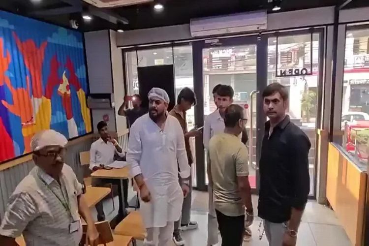 Order to close Domino's outlet in Fatehpur