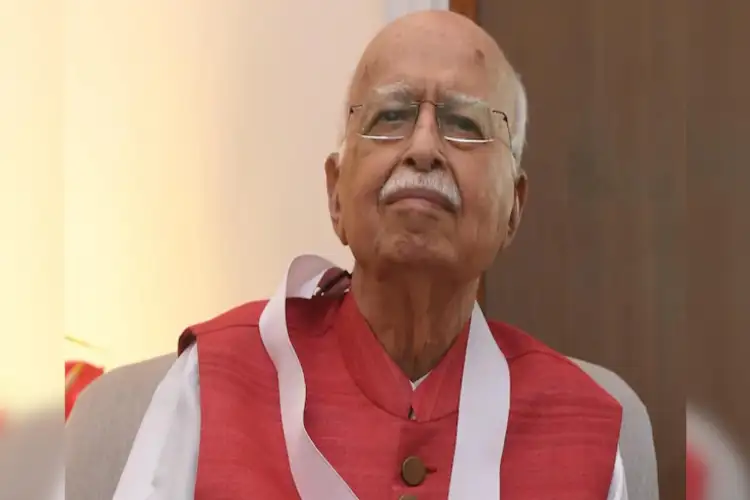 JP Nadda visits LK Advani at Apollo Hospital, enquires about his health