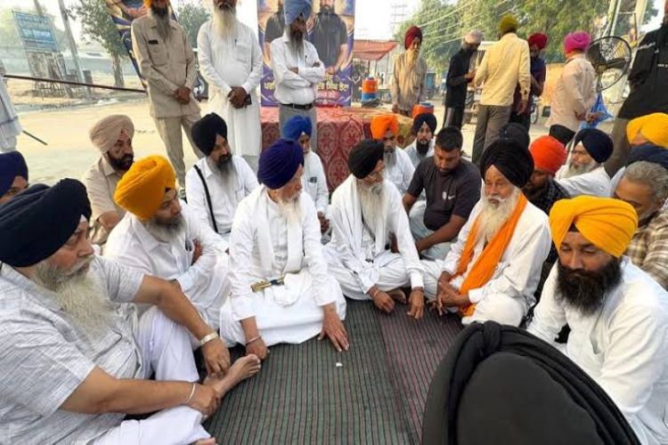 Anti-drug activist Jhota's photo to be put up in Golden Temple's Sikh museum: SGPC chief