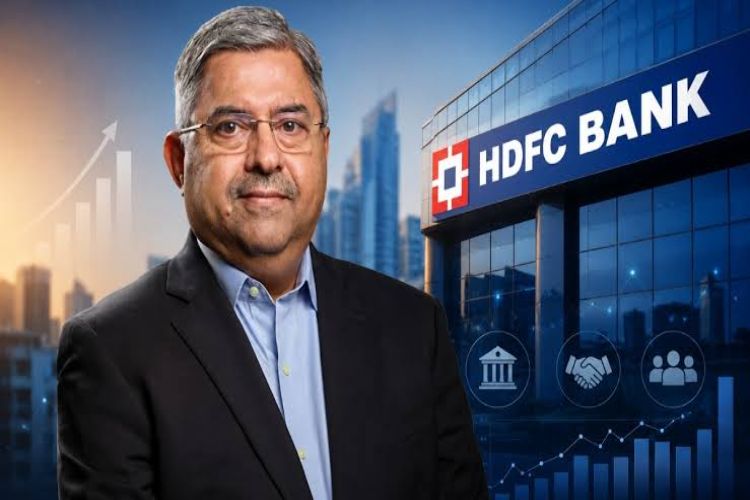 HDFC Bank Deputy Managing Director Bharucha resigns