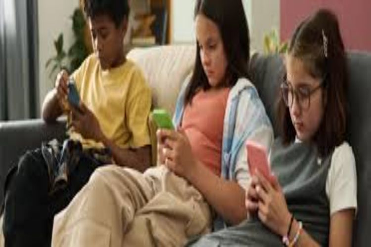 Can banning social media improve children's mental health?