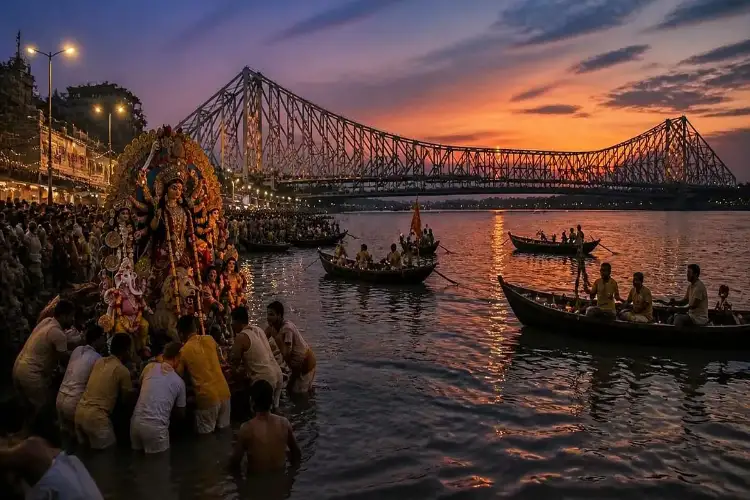Stone Pelting During Durga Visarjan in Washim; FIR Registered
