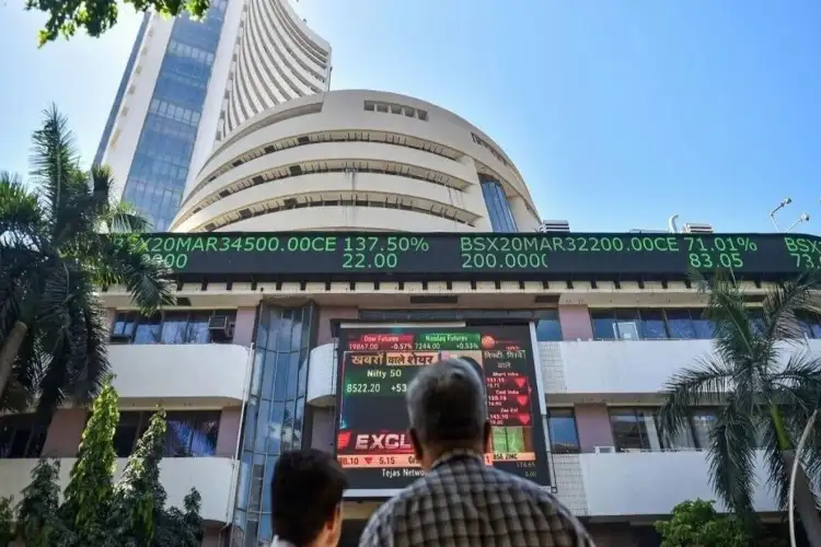 Sensex jumps 373 points, Nifty rises 0.19 pc at open as IT stocks rally despite global tech sell-off
