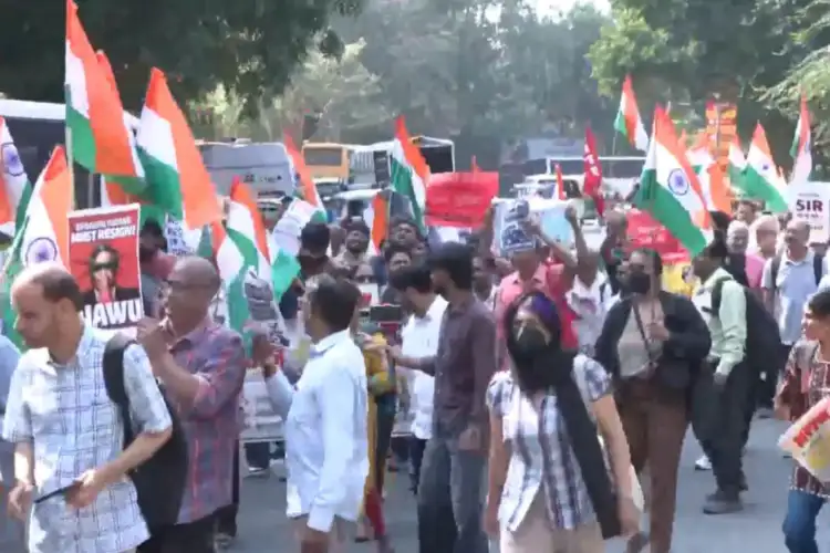 Madras High Court quashes criminal proceedings against protesters seeking Tamil as official language
