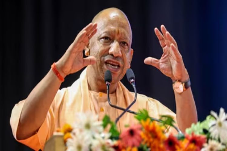 The success of a public servant is determined by the satisfaction of citizens: Chief Minister Adityanath