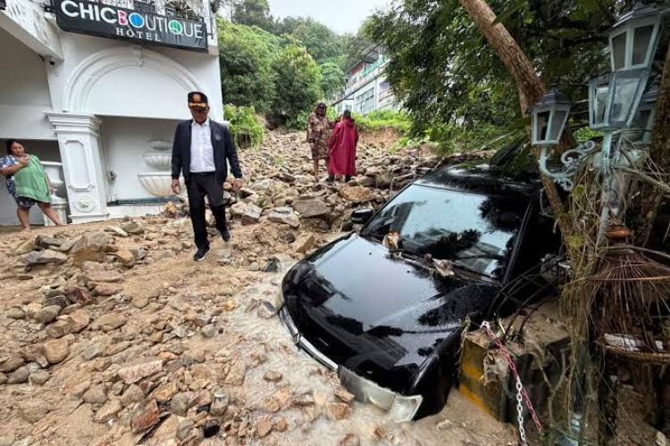 Flash floods following heavy rains inundated several areas of Thailand's Phuket island.