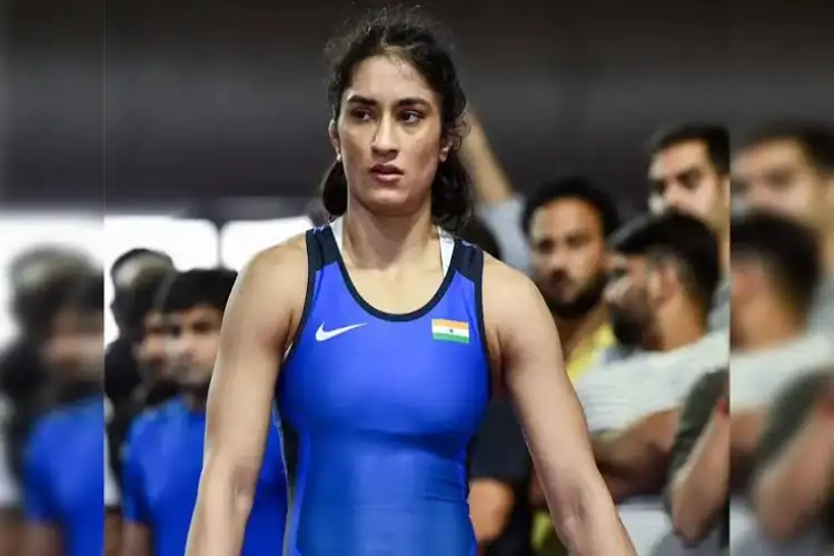 WFI must decide show-cause notices to Vinesh Phogat within fortnight: Delhi HC