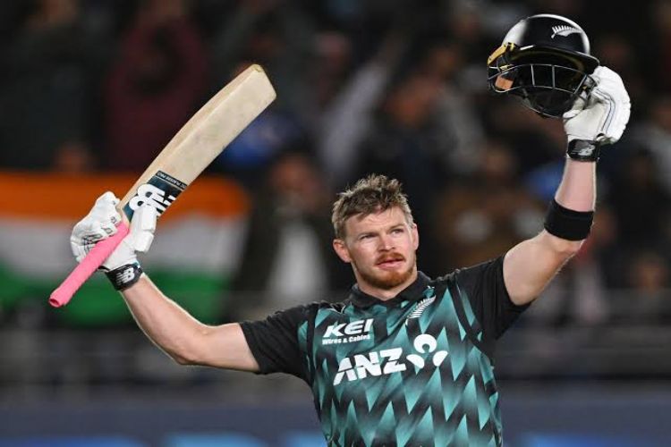 Phillips' century sends New Zealand to 259 for seven