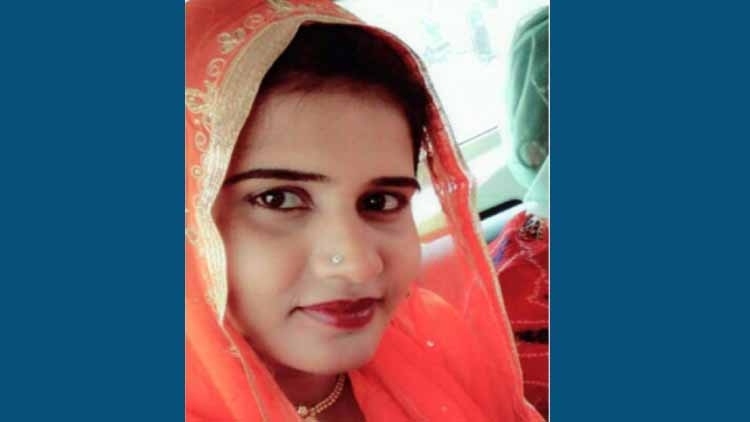 झुंझुनू जिले के निराधनु गांव की बेनजीर चुरु पुलिस की पहली महिला चालक होगी