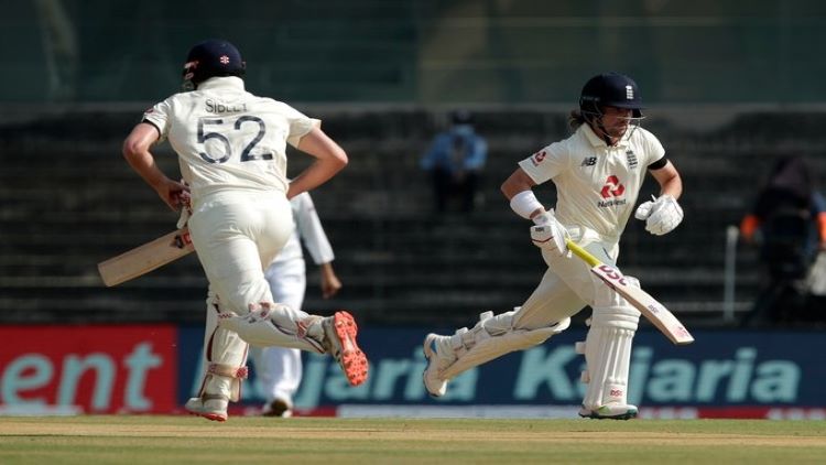 चेन्नई टेस्ट : अच्छी शुरुआत के बाद लड़खड़ाया इंग्लैंड 