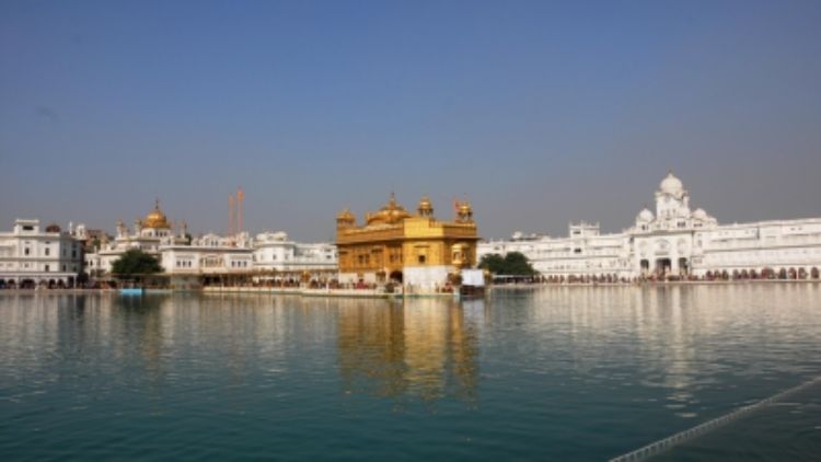 पंजाब : 400वें प्रकाश पर्व के अवसर पर भक्तों ने दी श्रद्धांजलि