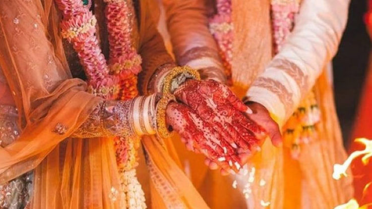 कोरोनाकाल में बढ़ा सस्ती शादियों का चलन.