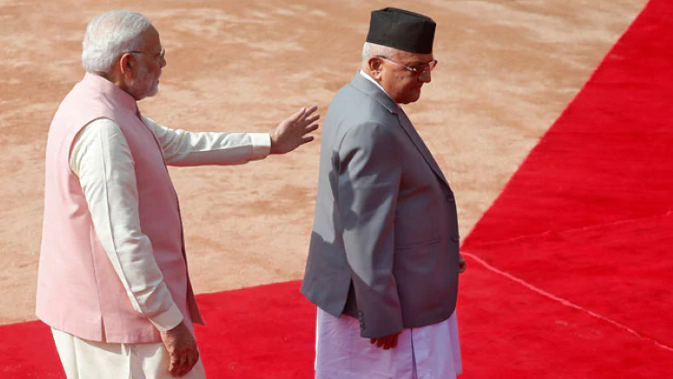 हम साथ हैं और साथ रहेंगे: भारत के प्रधानमंत्री नरेंद्र मोदी और नेपाल के प्रधानमंत्री केपी शर्मा ओली
