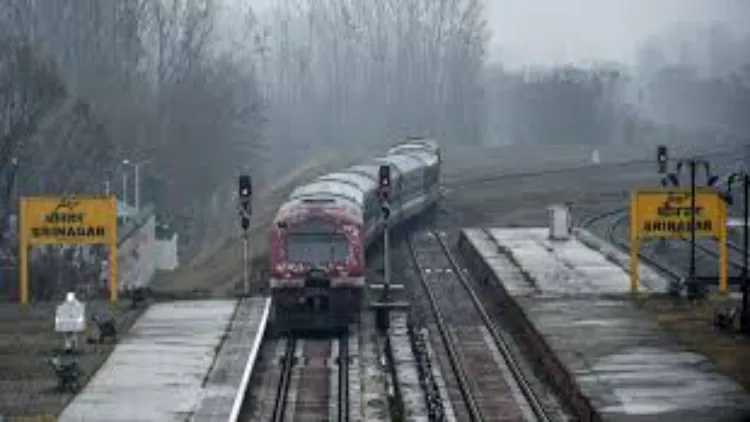 कश्मीर : 11 महीने बाद शुरू होगी बारामूला और बनिहाल के बीच ट्रेन सेवा